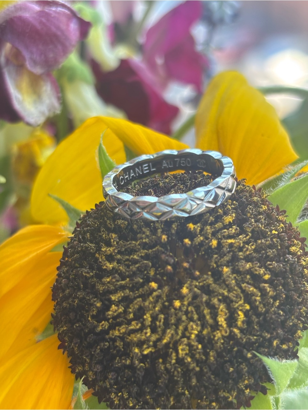 CHANEL Coco Crush 18k white gold size 7 ring